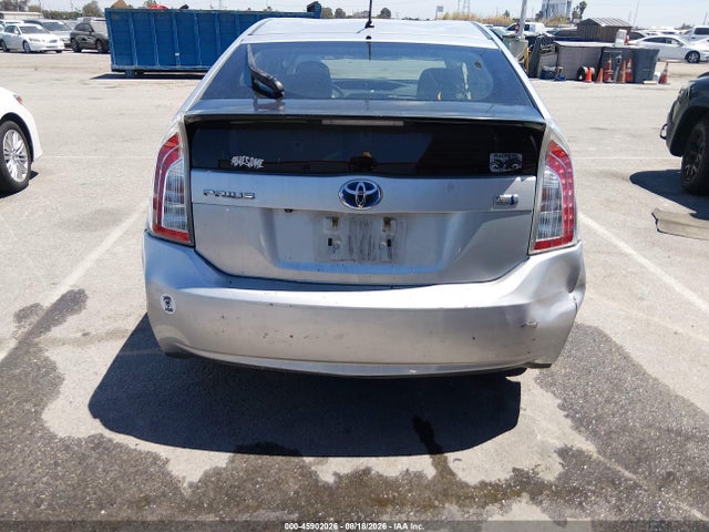 Toyota Prius Two 2015 JTDKN3DU9F0475891 Image 15