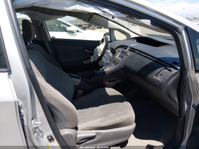 Toyota Prius Two 2015 JTDKN3DU9F0475891 Image 5