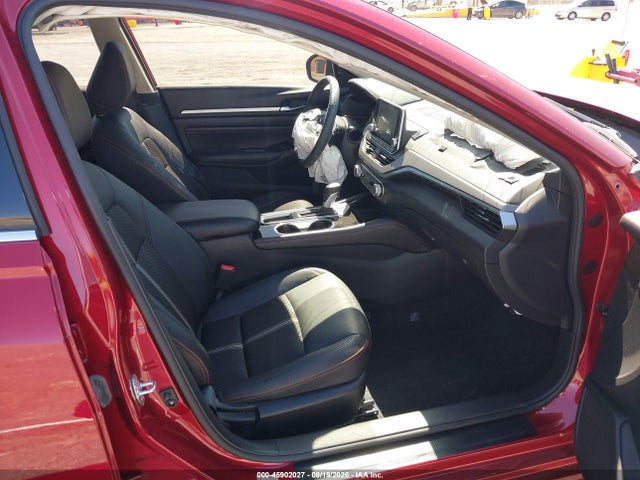 Продажа на аукционе авто 2023 Nissan Altima Sr Fwd, vin: 1N4BL4CV5PN400444, номер лота: 45902027