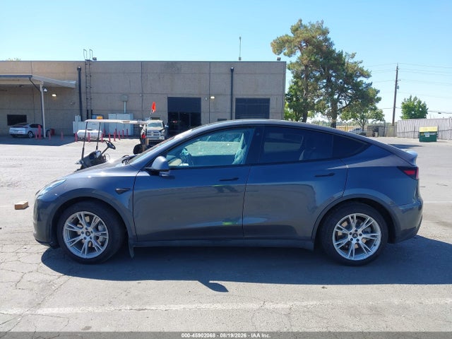 Продаж на аукціоні авто 2021 Tesla Model Y Long Range Dual Motor All-wheel Drive, vin: 5YJYGDEE5MF071065, номер лоту: 45902068