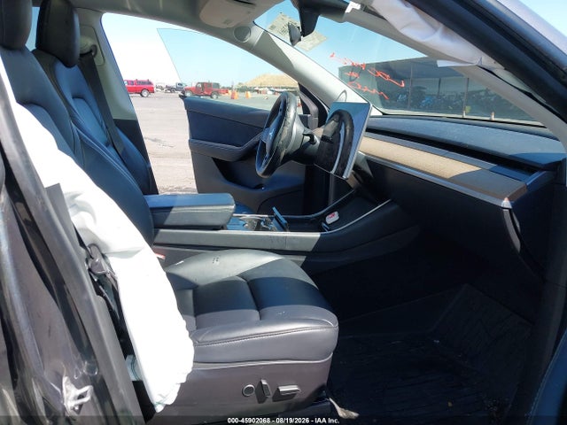 Продаж на аукціоні авто 2021 Tesla Model Y Long Range Dual Motor All-wheel Drive, vin: 5YJYGDEE5MF071065, номер лоту: 45902068