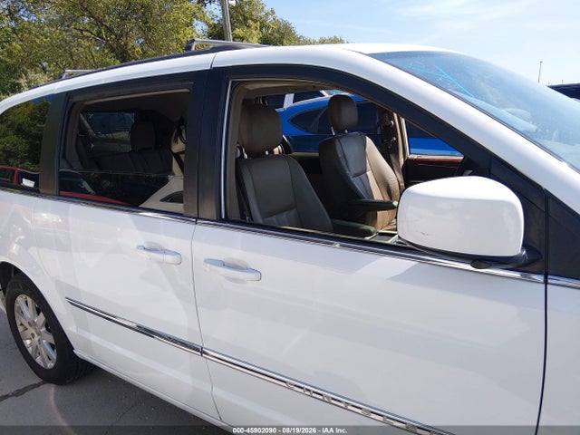 Продаж на аукціоні авто 2014 Chrysler Town & Country Touring, vin: 2C4RC1BGXER270011, номер лоту: 45902090