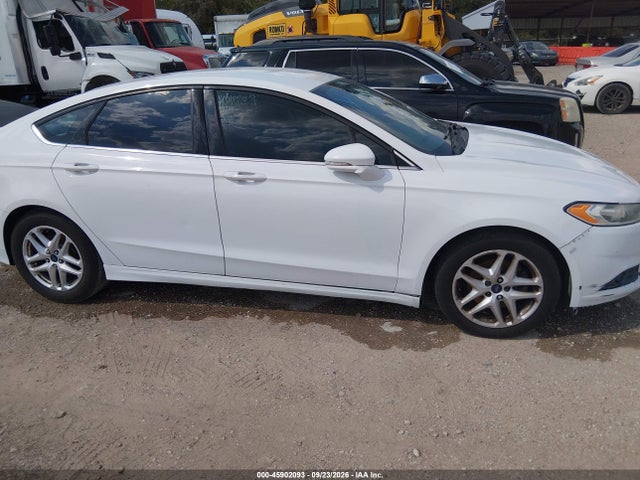 45902093 :رقم المزاد ، 3FA6P0H79ER322821 vin ، 2014 Ford Fusion Se مزاد بيع