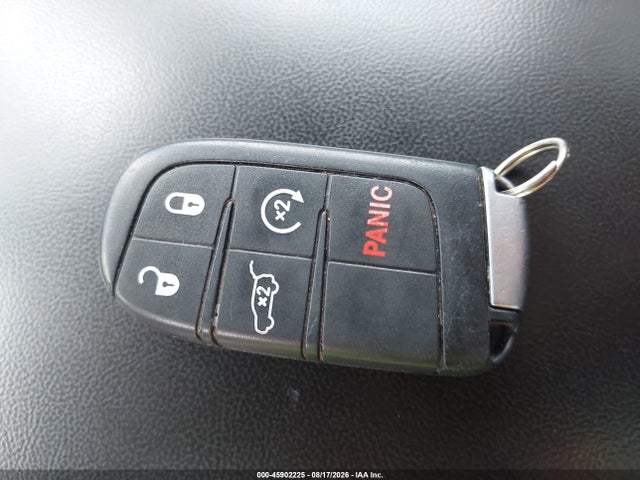 Продаж на аукціоні авто 2018 Jeep Grand Cherokee Upland 4x4, vin: 1C4RJFAG7JC383583, номер лоту: 45902225