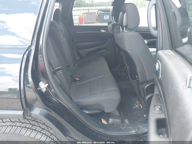 Продаж на аукціоні авто 2018 Jeep Grand Cherokee Upland 4x4, vin: 1C4RJFAG7JC383583, номер лоту: 45902225