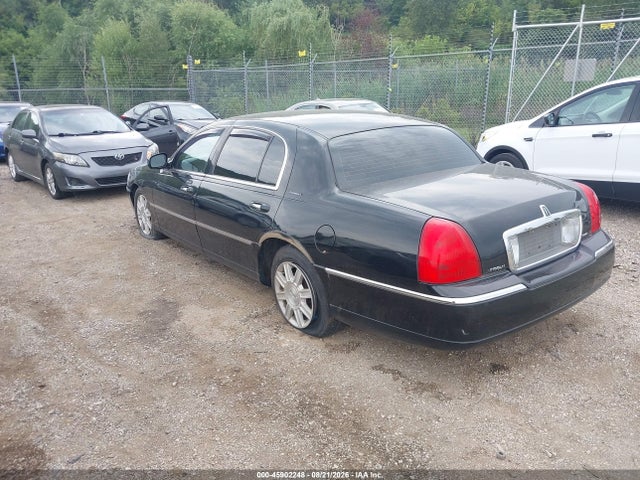 Продаж на аукціоні авто 2010 Lincoln Town Car Executive L, vin: 2LNBL8EV4AX622179, номер лоту: 45902248