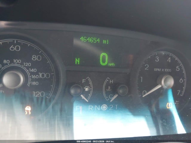 Продаж на аукціоні авто 2010 Lincoln Town Car Executive L, vin: 2LNBL8EV4AX622179, номер лоту: 45902248