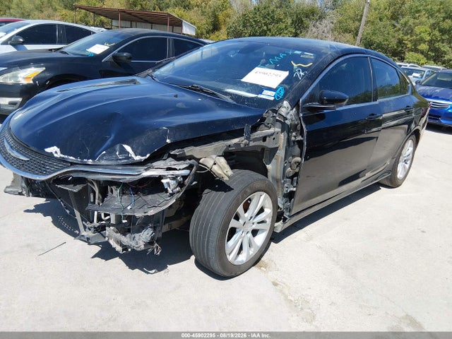 Chrysler 200 Limited 2016 1C3CCCAB4GN143587 Image 2
