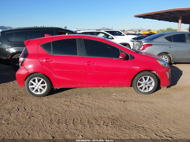 Toyota Prius C Three 2015 JTDKDTB37F1092846 Image 12
