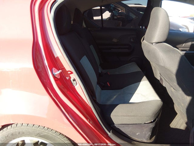 Toyota Prius C Three 2015 JTDKDTB37F1092846 Image 8
