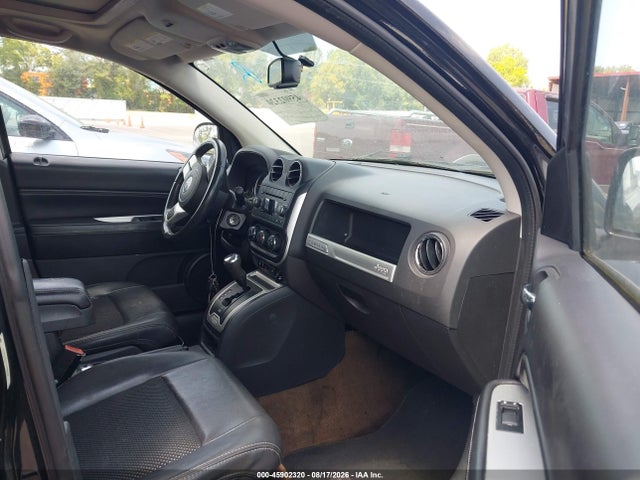 2014 Jeep Compass Latitude მანქანა იყიდება აუქციონზე, vin: 1C4NJDEBXED505449, აუქციონის ნომერი: 45902320