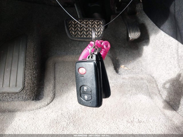 Продаж на аукціоні авто 2014 Toyota Prius Three, vin: JTDKN3DU7E0368465, номер лоту: 45902349