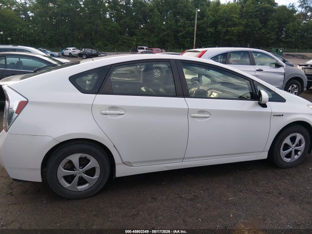 Продаж на аукціоні авто 2014 Toyota Prius Three, vin: JTDKN3DU7E0368465, номер лоту: 45902349