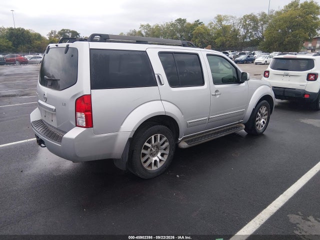 Продажа на аукционе авто 2010 Nissan Pathfinder Le, vin: 5N1AR1NN0AC627913, номер лота: 45902398
