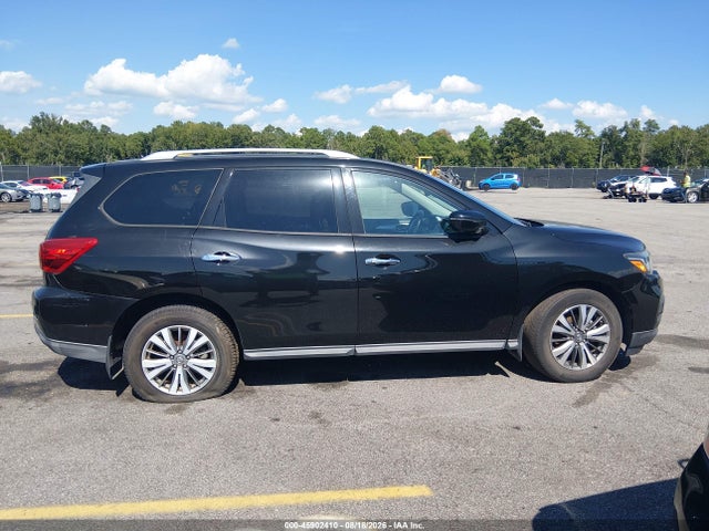 Auction sale of the 2017 Nissan Pathfinder Sl, vin: 5N1DR2MN1HC632116, lot number: 45902410