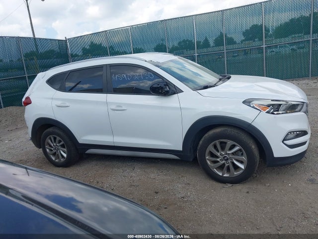 Продаж на аукціоні авто 2017 Hyundai Tucson Se, vin: KM8J3CA48HU553557, номер лоту: 45902430