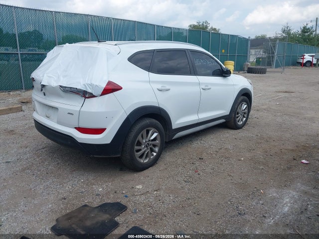 Продаж на аукціоні авто 2017 Hyundai Tucson Se, vin: KM8J3CA48HU553557, номер лоту: 45902430