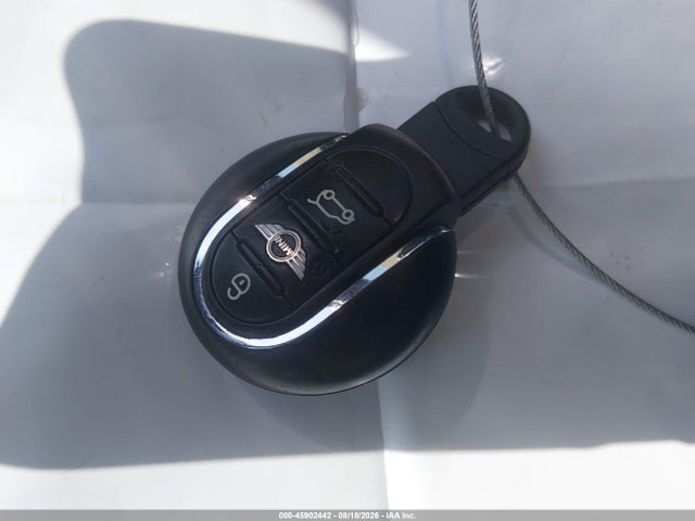45902442 :رقم المزاد ، WMWXU1C51G2A93819 vin ، 2016 Mini Hardtop Cooper مزاد بيع