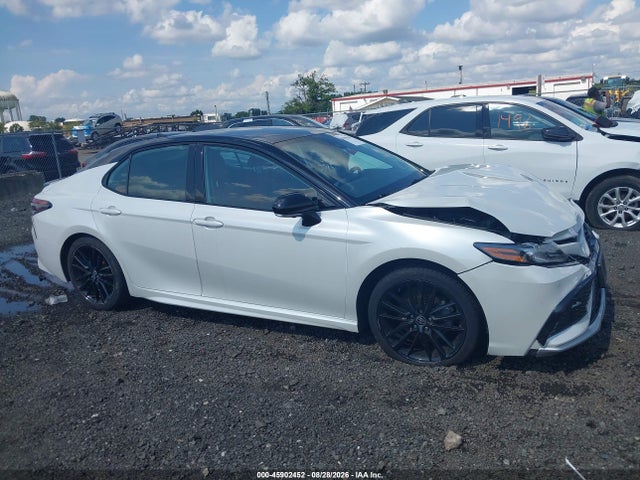 Продаж на аукціоні авто 2021 Toyota Camry Xse Hybrid, vin: 4T1K31AK4MU031719, номер лоту: 45902452