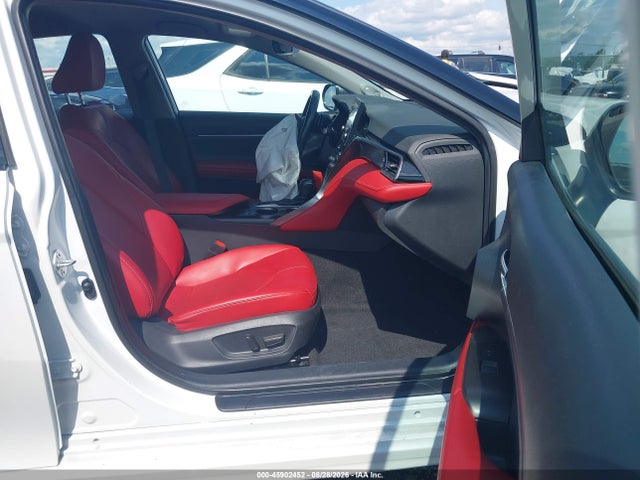 Продаж на аукціоні авто 2021 Toyota Camry Xse Hybrid, vin: 4T1K31AK4MU031719, номер лоту: 45902452