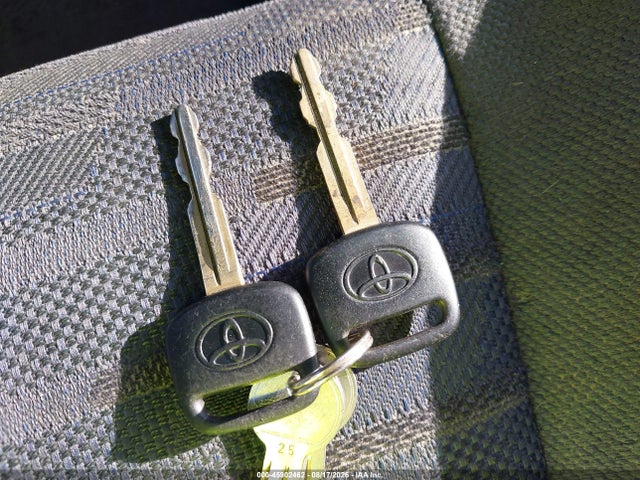 1997 Toyota Rav4 მანქანა იყიდება აუქციონზე, vin: JT3HP10V8V7059588, აუქციონის ნომერი: 45902462