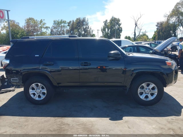 Продажа на аукционе авто 2021 Toyota 4runner Sr5, vin: JTEEU5JR8M5230166, номер лота: 45902530