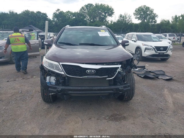 Продажа на аукционе авто 2015 Kia Sorento Lx, vin: 5XYKTCA65FG651602, номер лота: 45902532