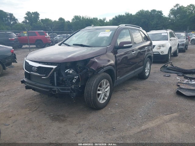 Продажа на аукционе авто 2015 Kia Sorento Lx, vin: 5XYKTCA65FG651602, номер лота: 45902532