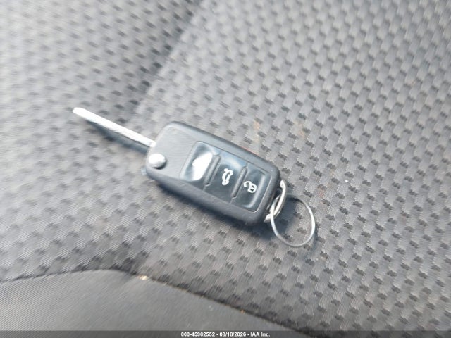 Продажа на аукционе авто 2011 Volkswagen Jetta 2.0l S, vin: 3VW2K7AJ2BM118549, номер лота: 45902552