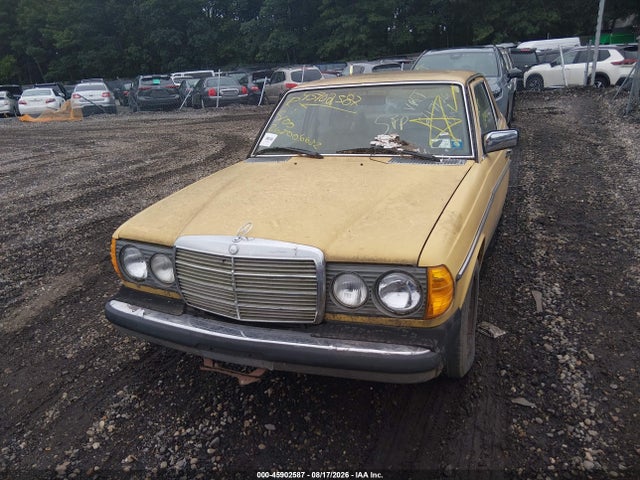 45902587 :رقم المزاد ، 12313012026824 vin ، 1977 Mercedes-benz 300 Series مزاد بيع