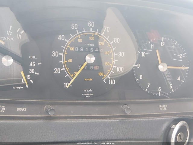 45902587 :رقم المزاد ، 12313012026824 vin ، 1977 Mercedes-benz 300 Series مزاد بيع