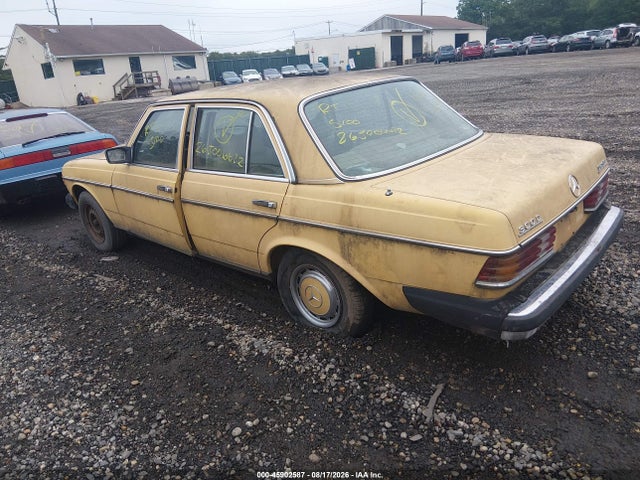 45902587 :رقم المزاد ، 12313012026824 vin ، 1977 Mercedes-benz 300 Series مزاد بيع