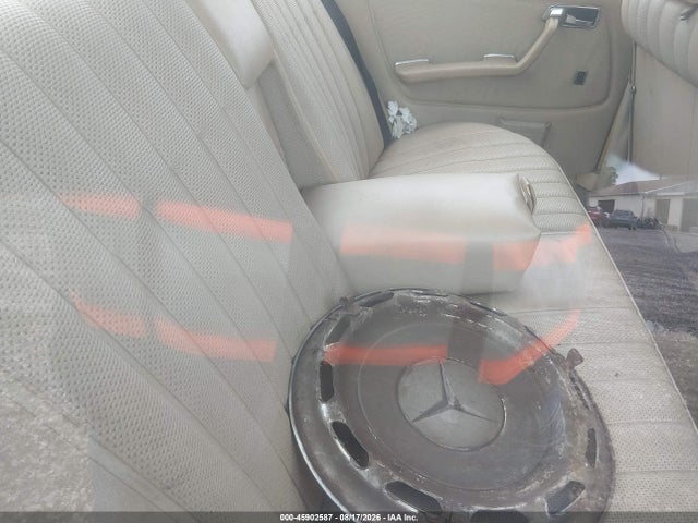 45902587 :رقم المزاد ، 12313012026824 vin ، 1977 Mercedes-benz 300 Series مزاد بيع