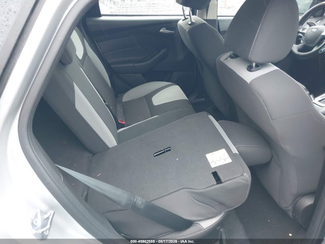 45902588 :رقم المزاد ، 1FAHP3K21CL442471 vin ، 2012 Ford Focus Se مزاد بيع