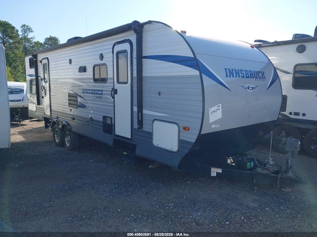 2017 1NL1GTP26H1126355 main image