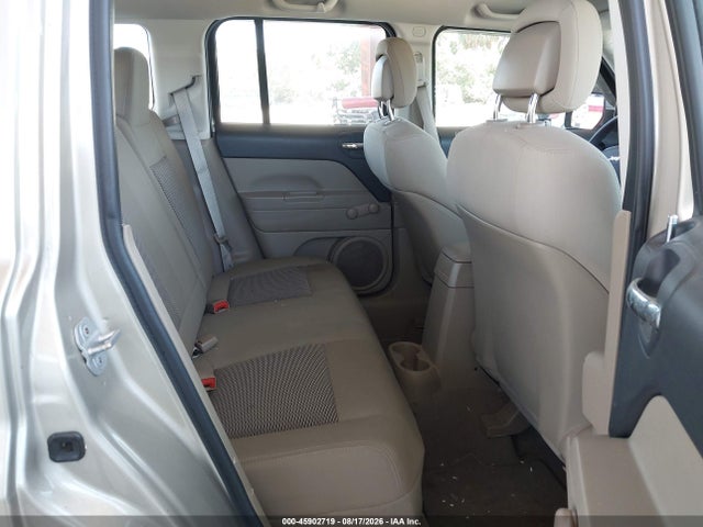 45902719 :رقم المزاد ، 1J4NT2GB0AD582847 vin ، 2010 Jeep Patriot Sport مزاد بيع
