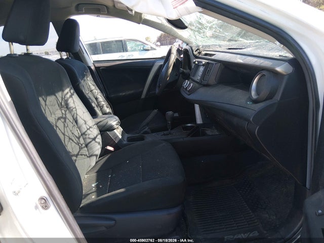 2T3ZFREV6JW511644 Toyota RAV4 LE