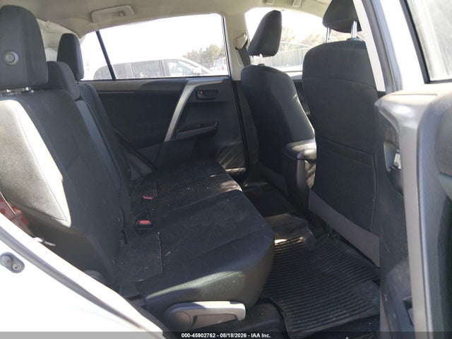 2T3ZFREV6JW511644 Toyota RAV4 LE