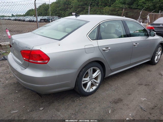 2014 Volkswagen Passat 2.0l Tdi Sel Premium მანქანა იყიდება აუქციონზე, vin: 1VWCN7A3XEC050536, აუქციონის ნომერი: 45902767