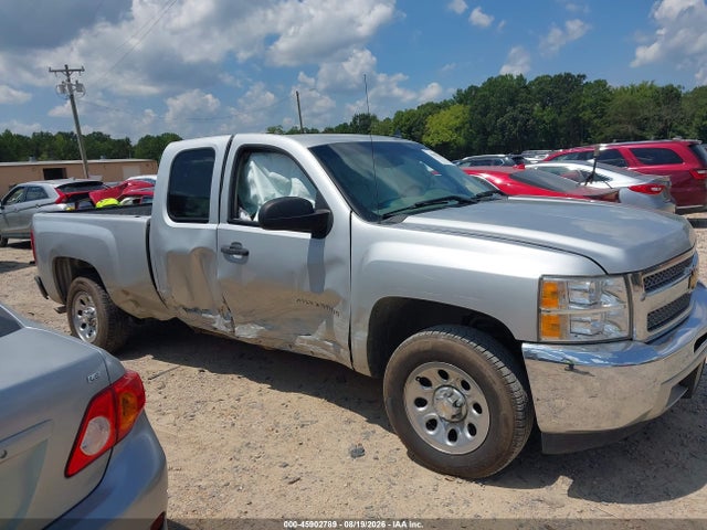 45902789 :رقم المزاد ، 1GCRCSEA2DZ213903 vin ، 2013 Chevrolet Silverado 1500 Lt مزاد بيع