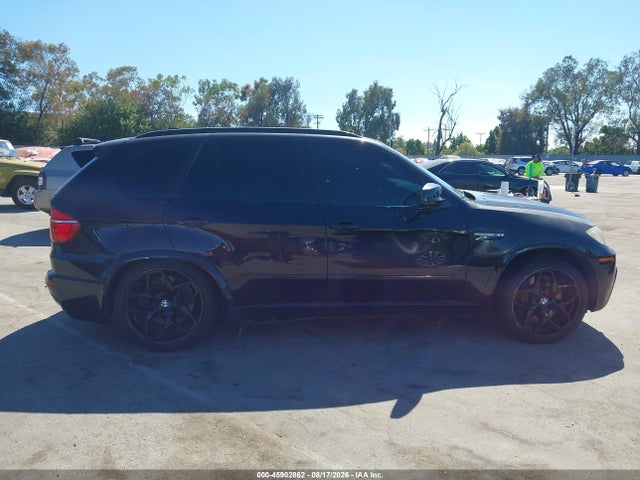 45902862 :رقم المزاد ، 5YMGY0C54BLK26081 vin ، 2011 Bmw X5 M مزاد بيع