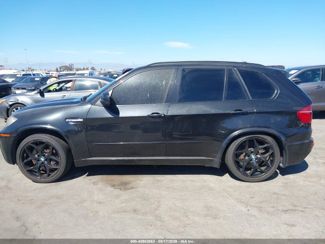 45902862 :رقم المزاد ، 5YMGY0C54BLK26081 vin ، 2011 Bmw X5 M مزاد بيع