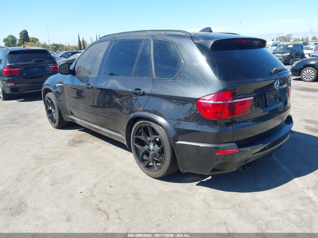 45902862 :رقم المزاد ، 5YMGY0C54BLK26081 vin ، 2011 Bmw X5 M مزاد بيع