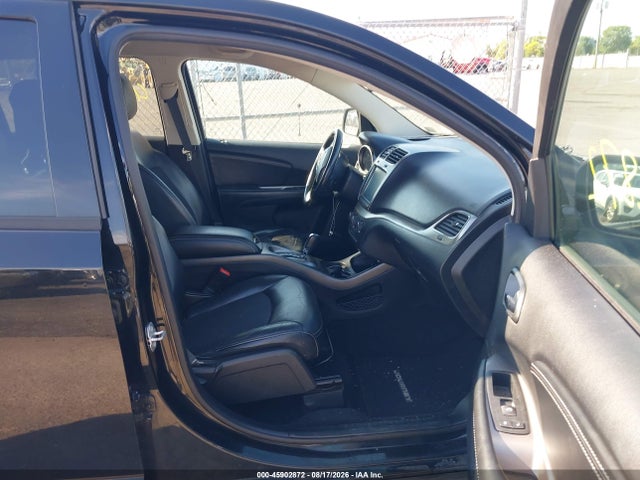 45902872 :رقم المزاد ، 3C4PDCGG2HT594595 vin ، 2017 Dodge Journey Crossroad Plus مزاد بيع