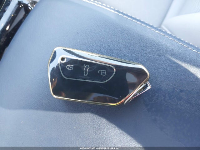 Продаж на аукціоні авто 2023 Volkswagen Id.4 Awd Pro S, vin: 1V2WNPE81PC056734, номер лоту: 45902903
