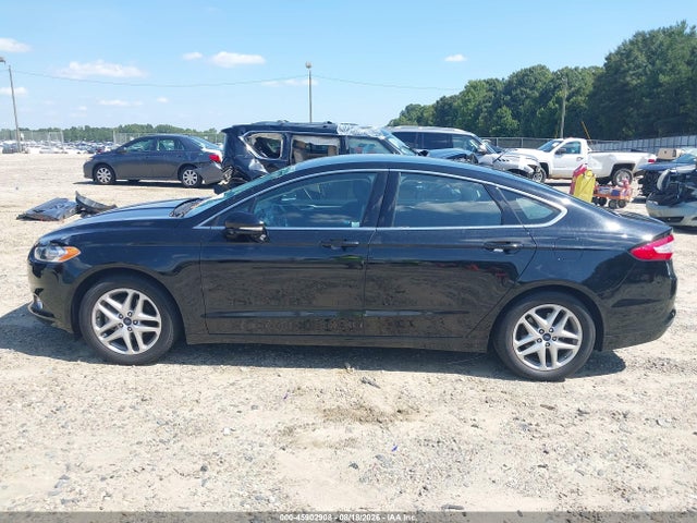 45902908 :رقم المزاد ، 1FA6P0HD1G5128375 vin ، 2016 Ford Fusion Se مزاد بيع