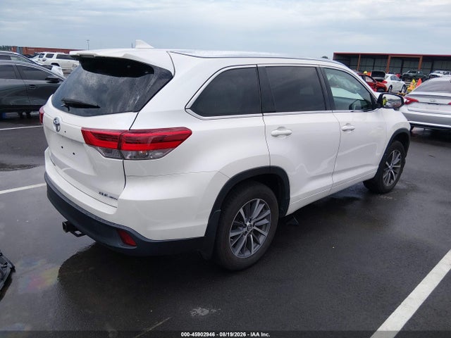 2018 Toyota Highlander Xle მანქანა იყიდება აუქციონზე, vin: 5TDJZRFH1JS875551, აუქციონის ნომერი: 45902946