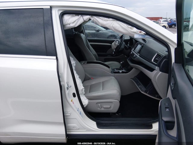2018 Toyota Highlander Xle მანქანა იყიდება აუქციონზე, vin: 5TDJZRFH1JS875551, აუქციონის ნომერი: 45902946