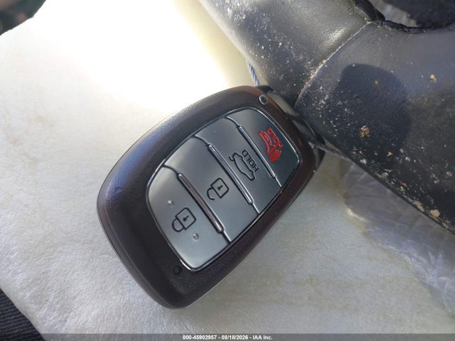 Продажа на аукционе авто 2017 Hyundai Elantra Value Edition, vin: 5NPD84LF4HH169664, номер лота: 45902957