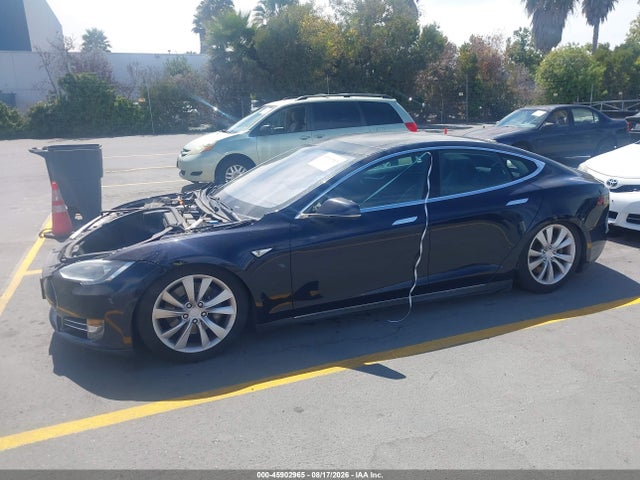 45902965 :رقم المزاد ، 5YJSA1CN4DFP20590 vin ، 2013 Tesla Model S مزاد بيع
